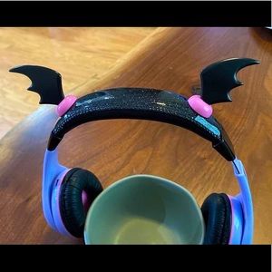 Vampirina headphones with matching glasses